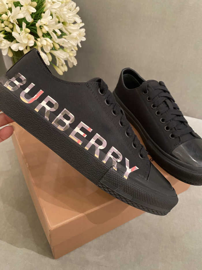bubry sneakers