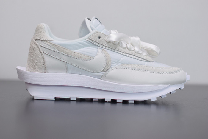 nike ld waffle sacai white nylon bv0073-101