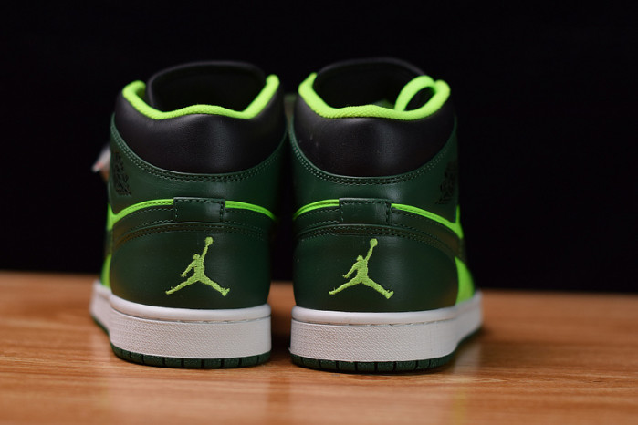 air jordan 1 retro mid gorge green 554724-330