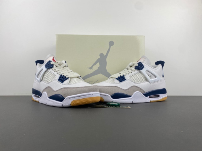 Nike SB x Air Jordan 4 “Navy” DR5415-100