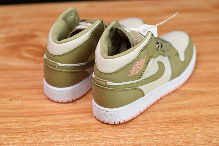 air jordan 1 mid trooper bleached coral 555112-225