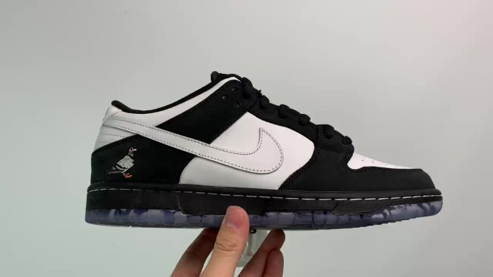 nike sb dunk low staple panda pigeon bv1310-013