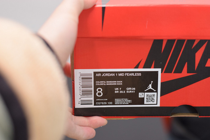 air jordan 1 mid fearless F**etasm cu2802-100