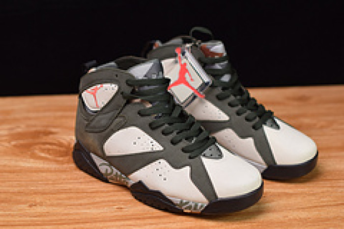 air jordan 7 retro patta icicle at3375-100