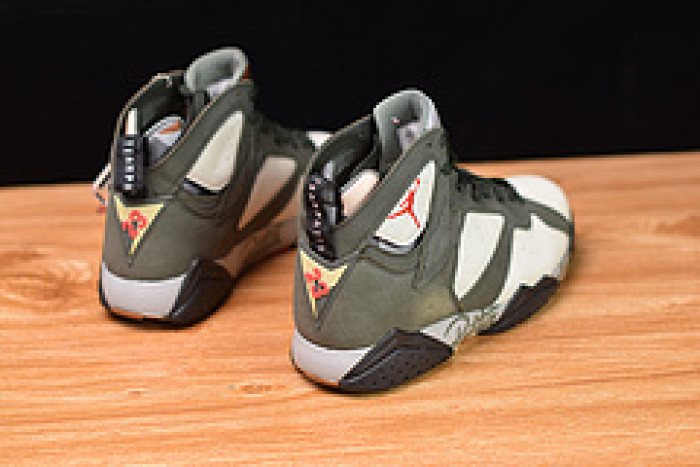 air jordan 7 retro patta icicle at3375-100