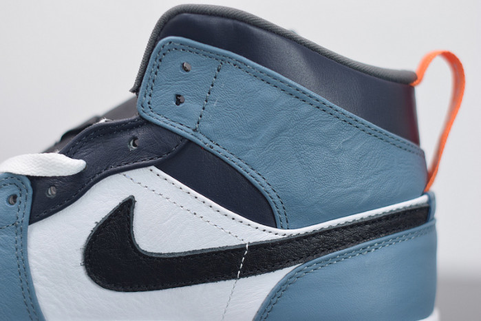 air jordan 1 mid fearless F**etasm cu2802-100