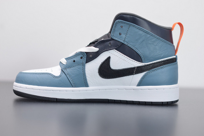 air jordan 1 mid fearless F**etasm cu2802-100