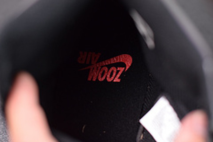 air jordan 1 retro high zoom fearless bv0006-900