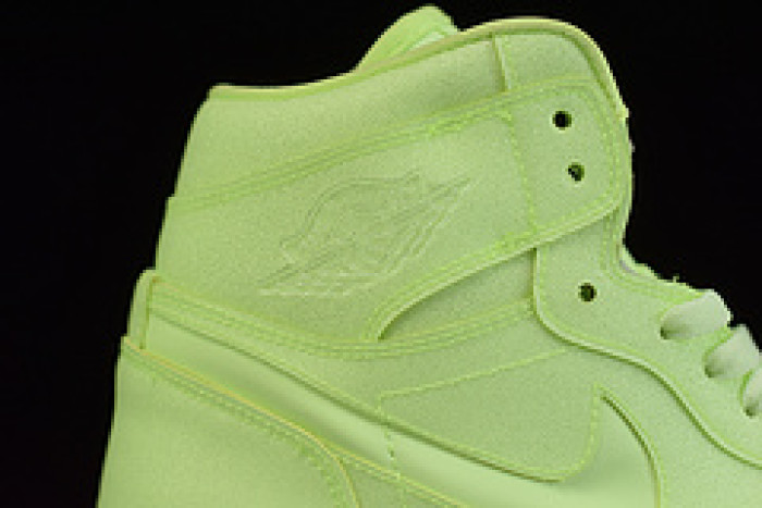 air jordan 1 retro high barely volt ah7389-700