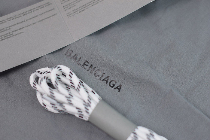 balcia triple s beige green yellow 483513 w06e3 7070