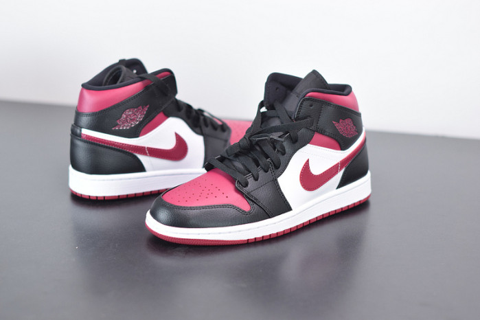 air jordan 1 mid bred toe 554724-066