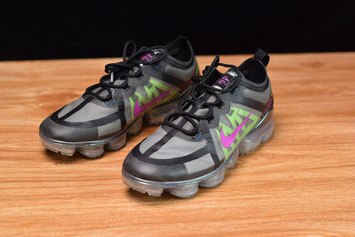 nike air vapormax 2019 premium black active fuchsia photo blue at6810-001