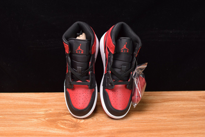 air jordan 1 mid gym red black 554724-610