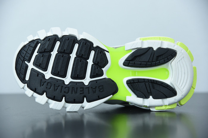 balcia track sneaker