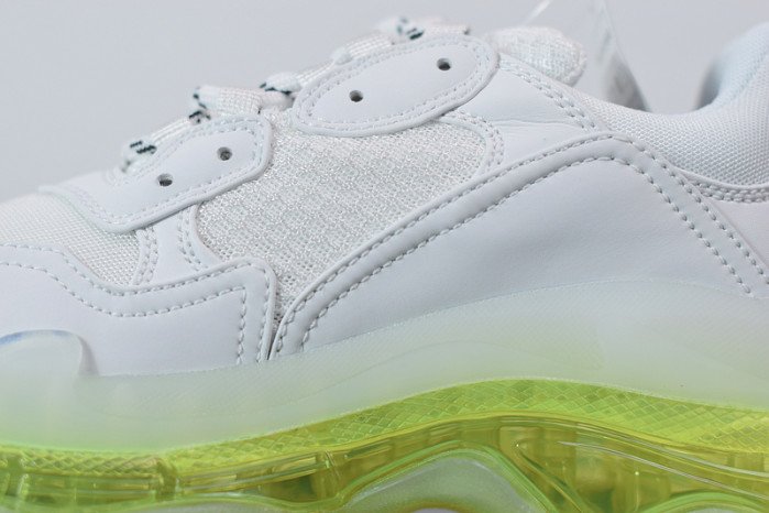 balcia triple s 544351 w09oa 0828