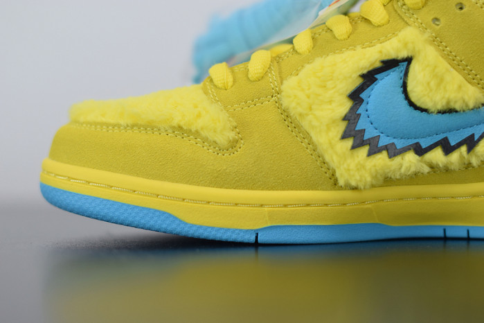 nike sb dunk low "grateful dead - yellow bear" cj5378-700