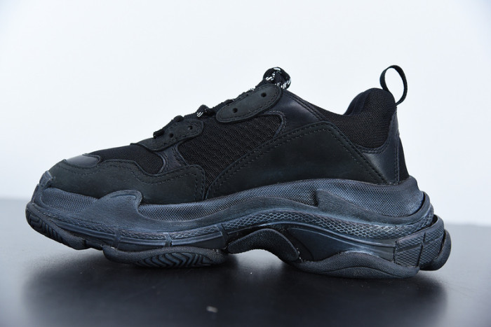 balcia triple s 534217 w09o1 1000