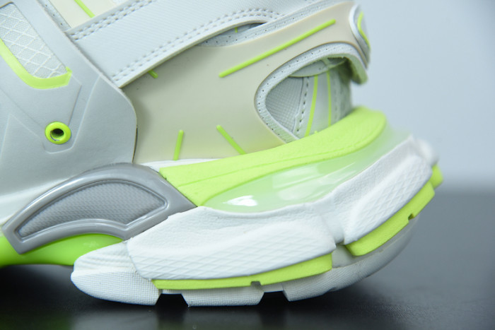 balcia track sneaker