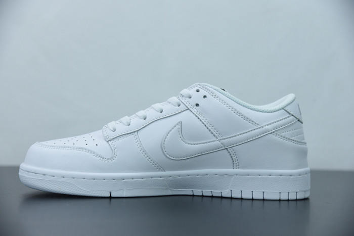 nike dunk low triple white dd1503-109