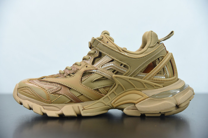 balcia track sneaker