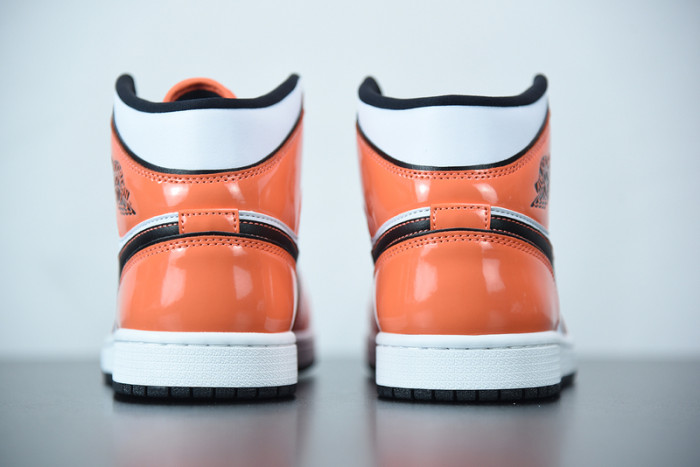 air jordan 1 mid “turf orange” dd6834-802