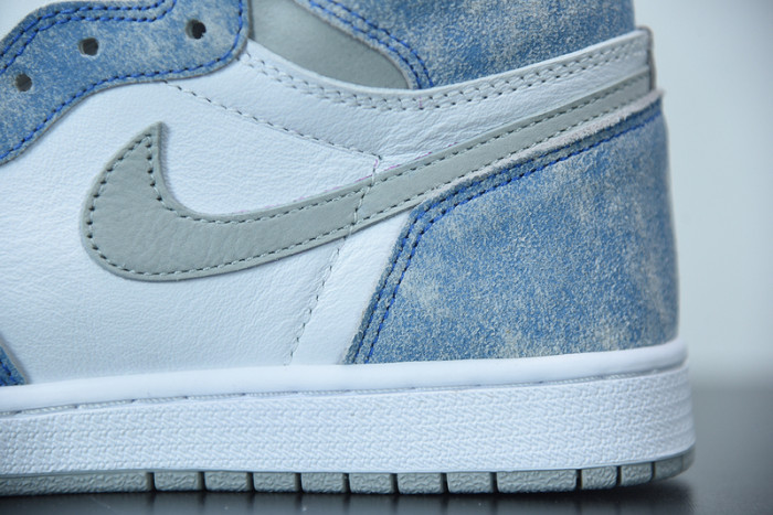 air jordan 1 high og “hyper royal” 555088-402