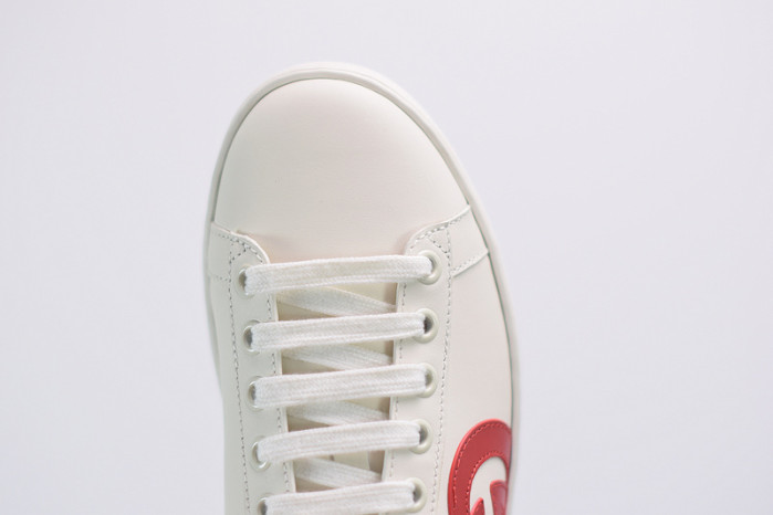 gci low top sneaker g009