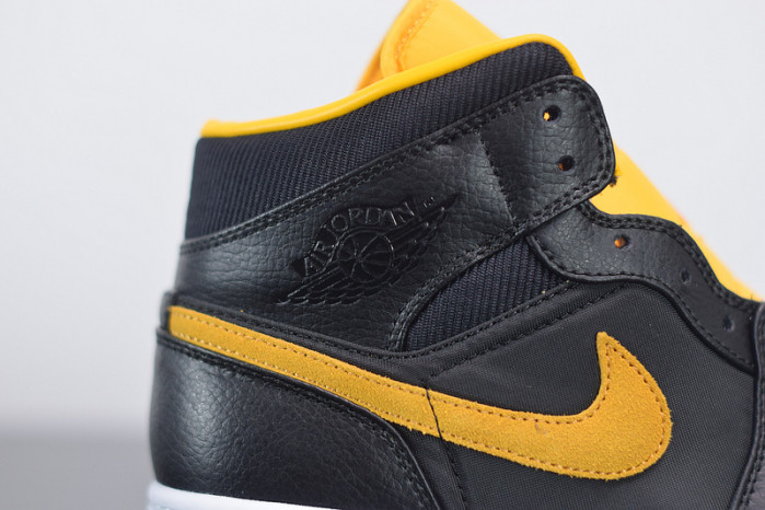 air jordan 1 mid black university gold ci9352-001