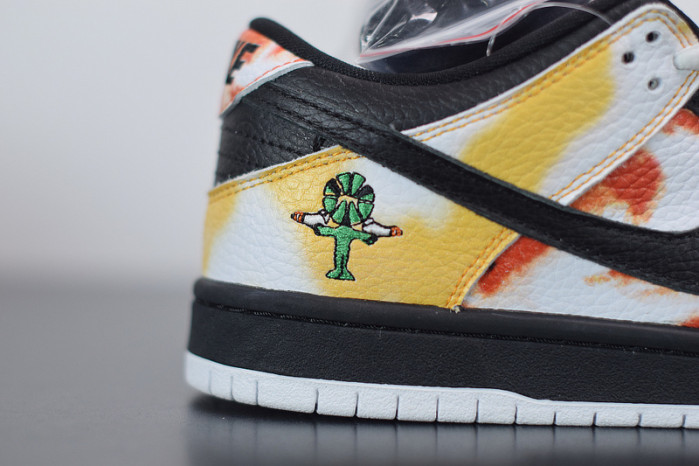 nike sb dunk low raygun tie-dye black bq6832-001