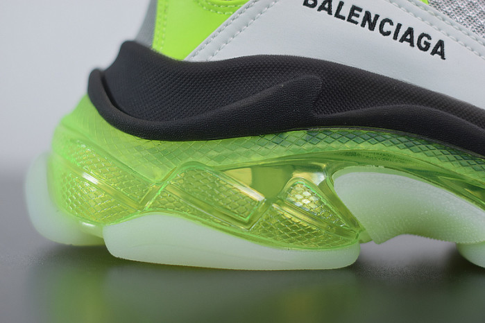 balcia triple s 541624 w2fr1 8297