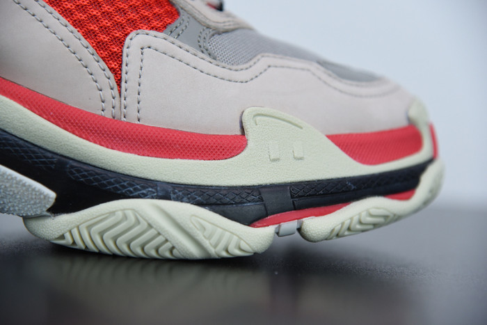 balcia triple s 536737 w09oh 6151