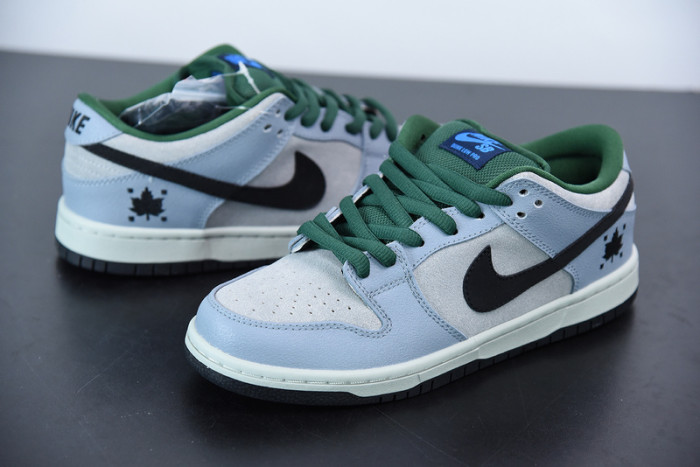 nike sb dunk low “maple leaf” 313170-021