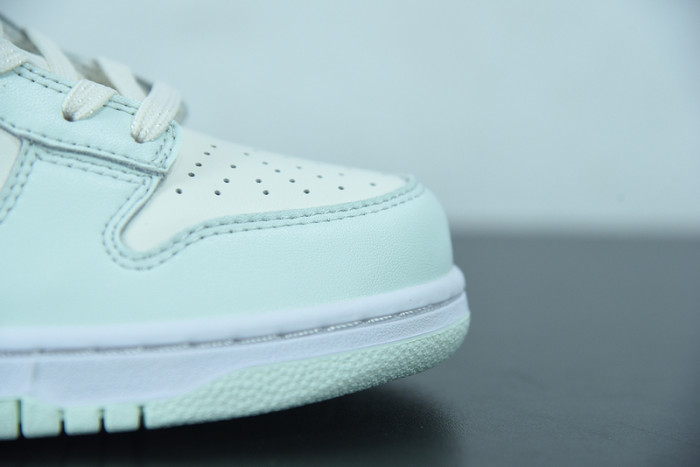 nike dunk low barely green dd1503-104