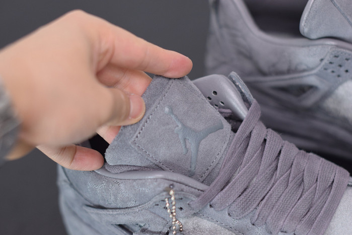 air jordan 4 retro kaws 930155-003