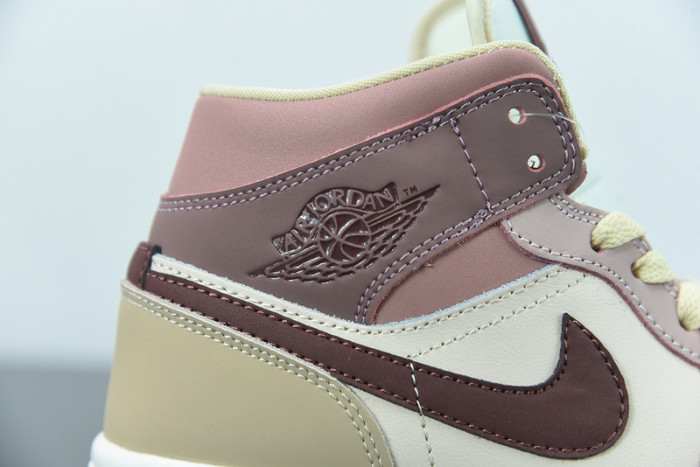 air jordan 1 mid do7440-821