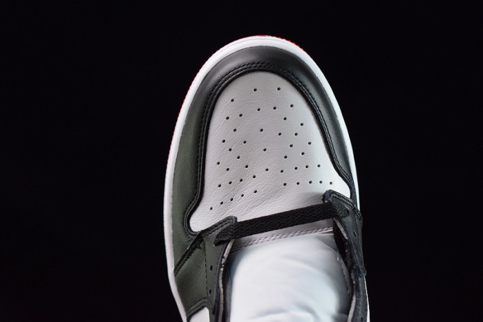 air jordan 1 retro high satin black toe cd0461-016