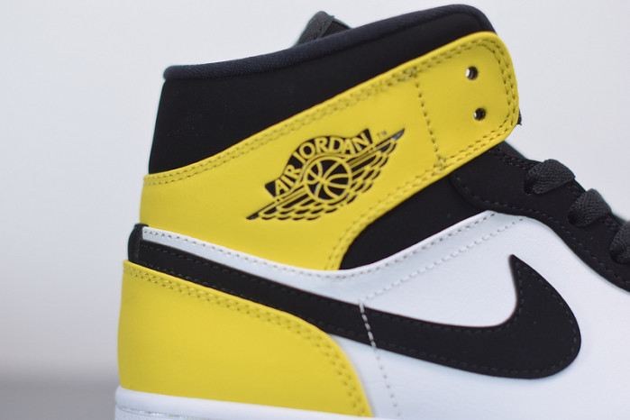 air jordan 1 mid yellow toe black 852542-071