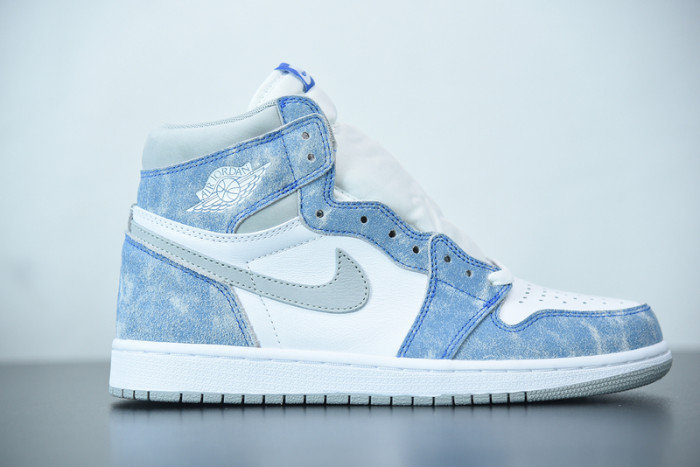 air jordan 1 high og “hyper royal” 555088-402