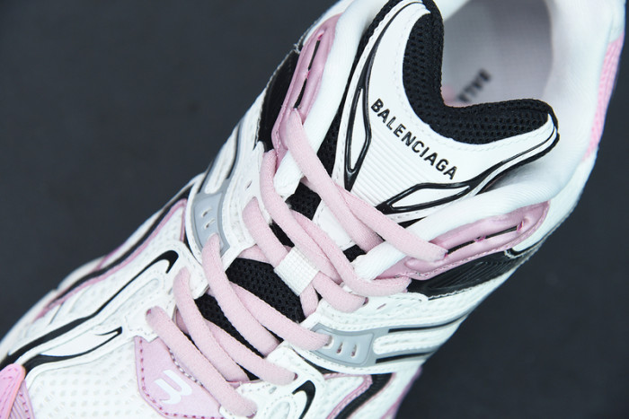 balcia x-pander sneaker