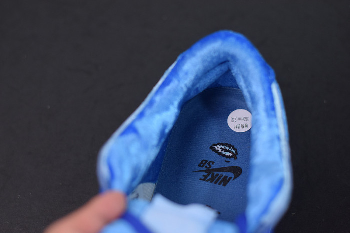 nike sb dunk low stragelove blue ct2552-400