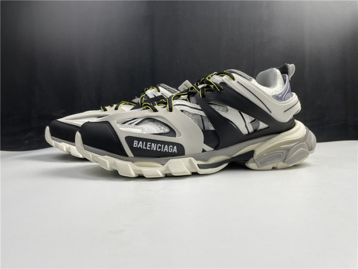 balcia track sneaker