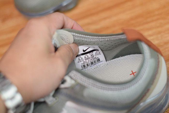 nike air vapormax 2019 vintage lichen dark russet ar6631-300