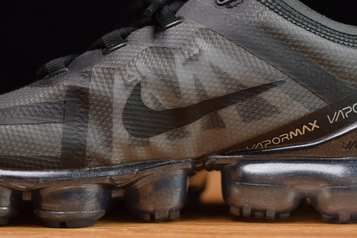 nike air vapormax 2019 throwback future ar6631-001