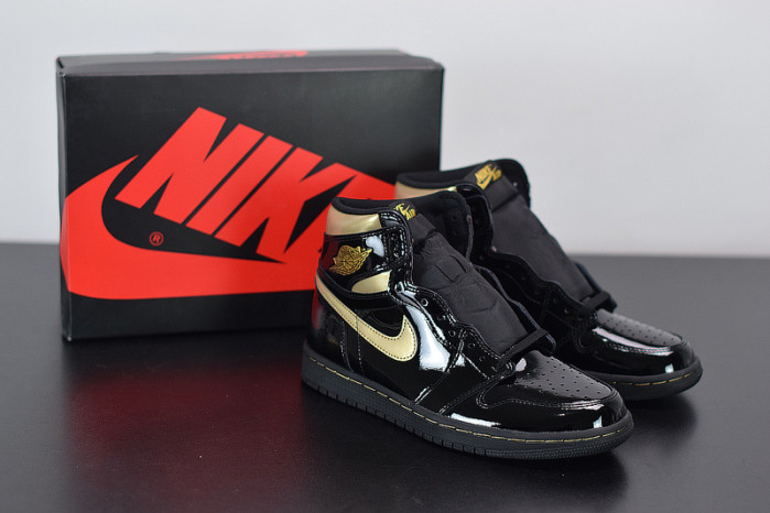 air jordan 1 retro high black metallic gold 555088-032