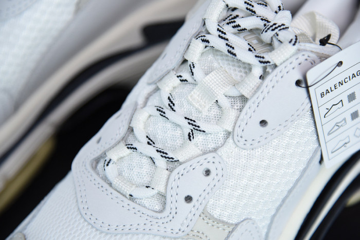 balcia triple s 533882 w09e1 9000