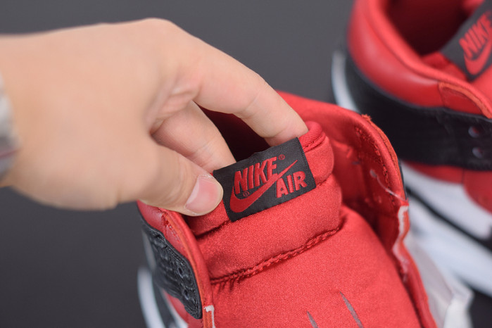 air jordan 1 retro high og"satin snake" cd0461-601