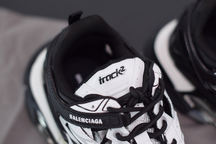 balcia track sneaker 570391 w2gn3 1090