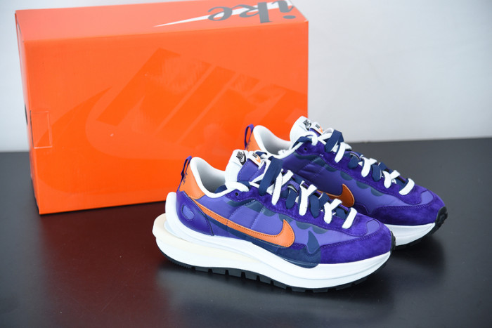 nike vaporwaffle sacai iris