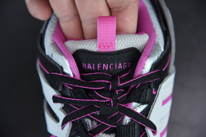 balcia track sneaker