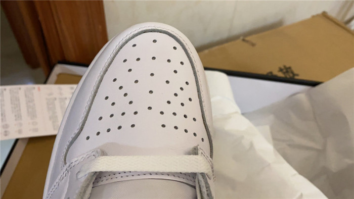 air jordan 1 retro metallic navy 555088-106